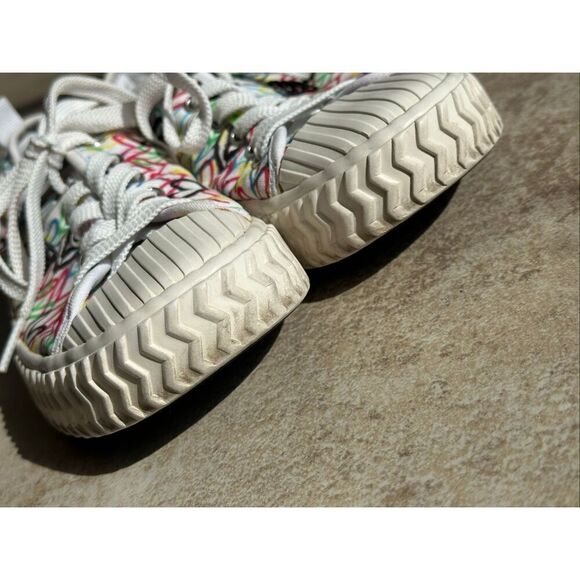 Sketchers STREET TRAX-UNITED HEARTRed, Yellow, Green Size 5.5 - Picture 10 of 11